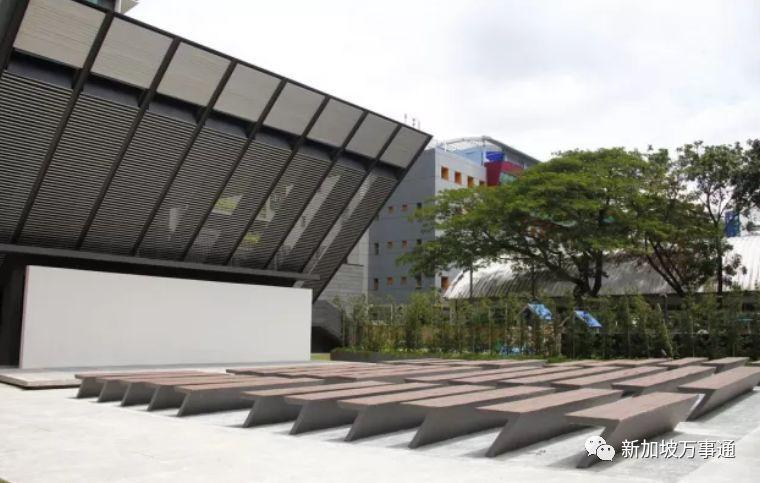 坡岛竟深藏着这样一个有趣的镇!快,马上告诉身边的人~