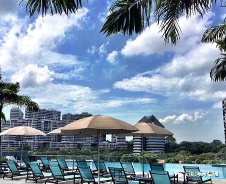 坡岛竟深藏着这样一个有趣的镇!快,马上告诉身边的人~