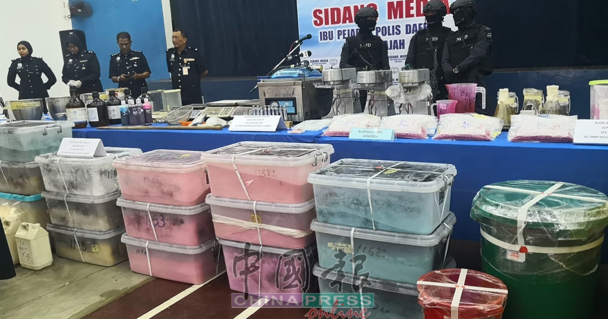 甲州肃毒组与武吉阿曼肃毒组联手捣破亚罗牙也一所炼毒厂,起获市值3000万令吉的毒品及摇头丸粉末。