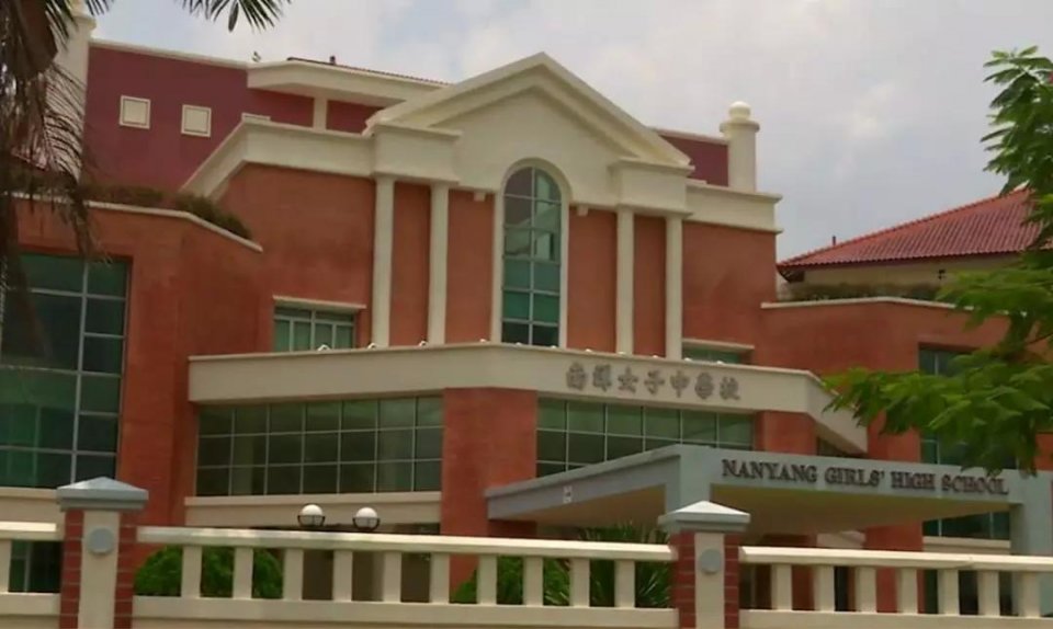 新加坡一知名高空餐厅摊上大事， 51名食客食物中毒！